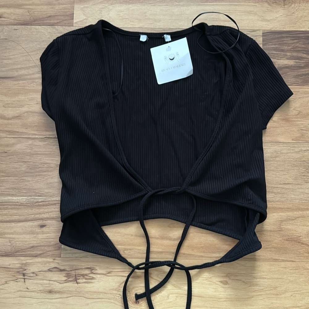 NWT Black Ribbed Crop Top with Ties
